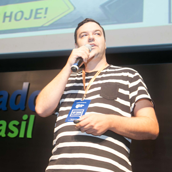 Ramon Vailatti em palestra no afiliados brasil 