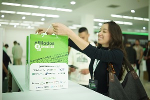 Encarte na sacola oficial